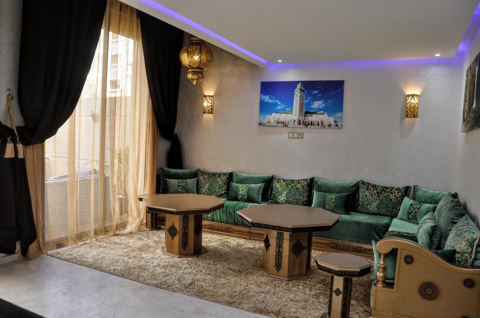 Royal Deluxe Gold - Marrakech, Luxe Pool View Apartment Marrakesh Bagian luar foto