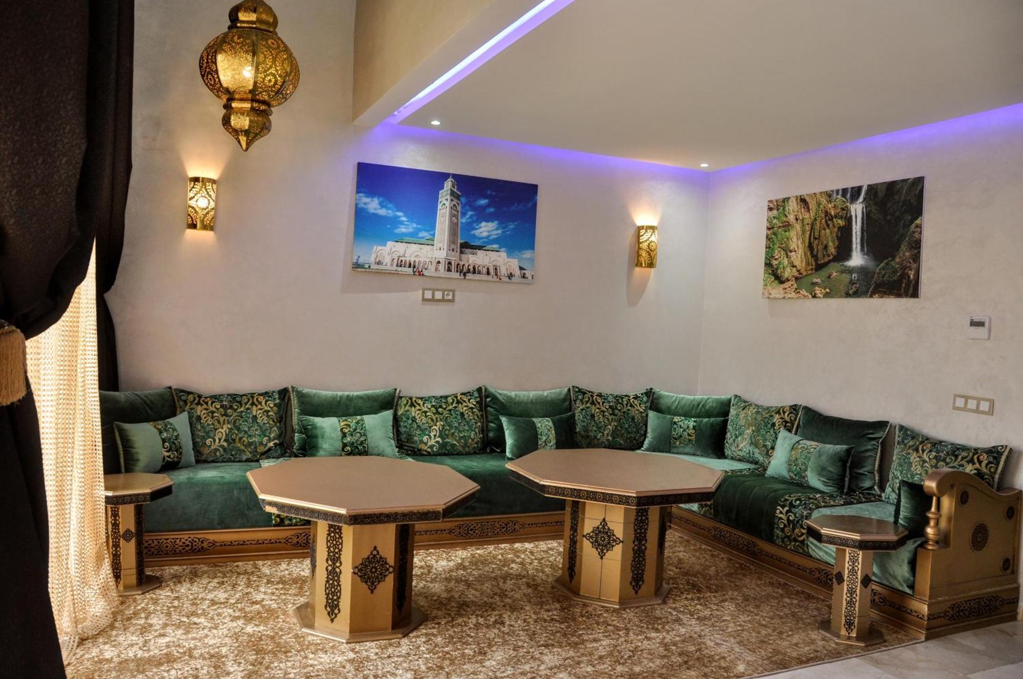Royal Deluxe Gold - Marrakech, Luxe Pool View Apartment Marrakesh Bagian luar foto